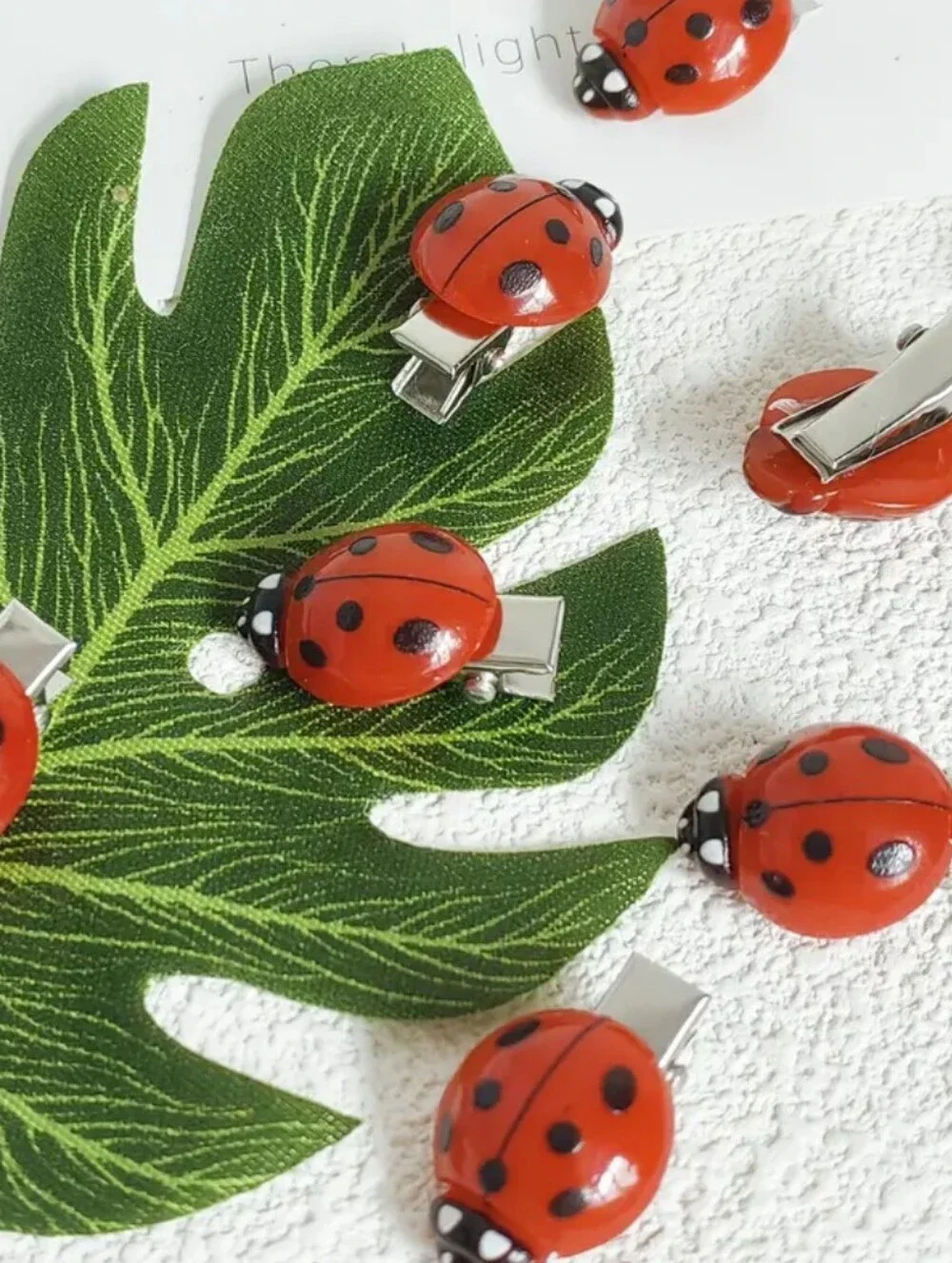 🐞20pcs Small Acrylic Ladybug Hair Clips W/Alligator Clamps (OS) 🐞🐞